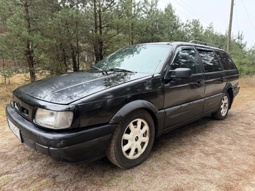 Авто Volkswagen Passat Variant 1991 № 8294769