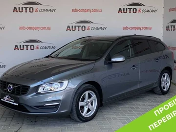 Авто Volvo V60 2018 № 8295043