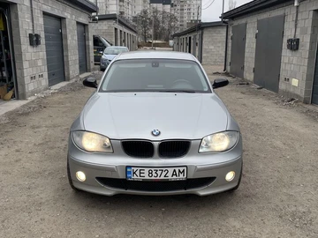 Авто BMW 1 Серия 2005 № 8295237