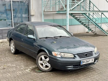 Авто Toyota Camry 1996 № 8295245