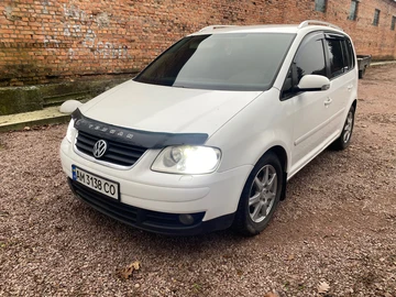 Авто Volkswagen Touran 2005 № 8295376
