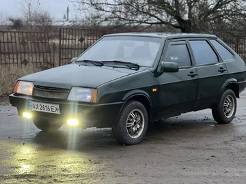 Авто ВАЗ 2109 2004 № 8295697