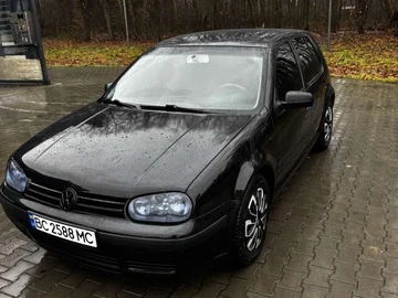 Авто Volkswagen Golf 2000 № 8295713