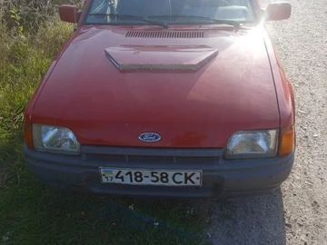 Авто Ford Escort 1988 № 8295826