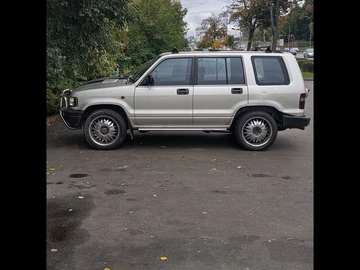 Авто Isuzu Trooper 1994 № 8295983