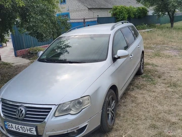 Авто Volkswagen Passat Variant 2005 № 8296183