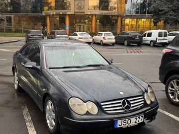 Авто Mercedes Clk Серия 2003 № 8296242