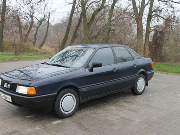 Авто Audi 80 1989 № 8296380