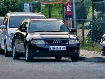 Авто Audi A4 2000 № 8296407