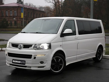 Авто Volkswagen Multivan 2010 № 8296432