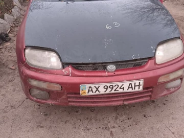 Авто Mazda 323 1997 № 8296713