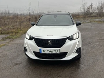 Авто Peugeot 2008 2020 № 8296748