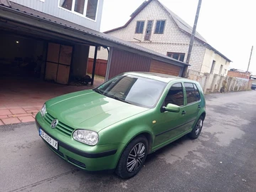Авто Volkswagen Golf 1998 № 8296780