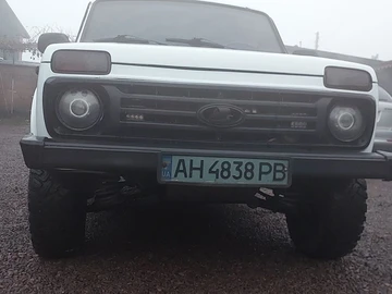 Авто ВАЗ 21214 2010 № 8297143