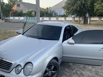 Авто Mercedes Clk Серия 1998 № 8297327