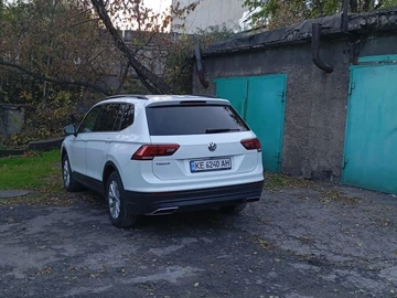 Авто Volkswagen Tiguan 2018 № 8297336