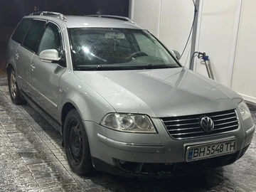 Авто Volkswagen Passat Variant 2004 № 8297409