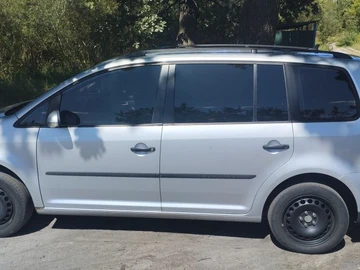 Авто Volkswagen Touran 2008 № 8297460