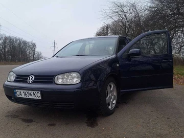 Авто Volkswagen Golf 2000 № 8297468