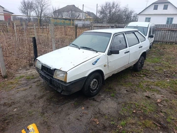 Авто ВАЗ 2109 1992 № 8297675
