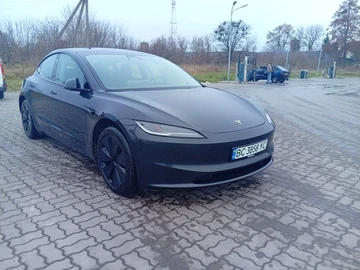 Авто Tesla Model 3 2024 № 8297804