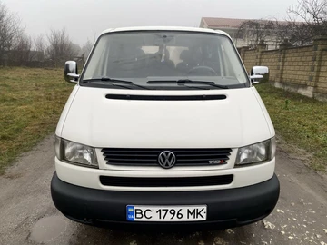 Авто Volkswagen Transporter 2000 № 8297811
