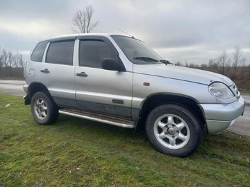 Авто Chevrolet Niva 2004 № 8298361