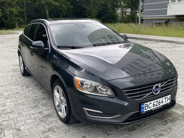 Авто Volvo V60 2014 № 8298380