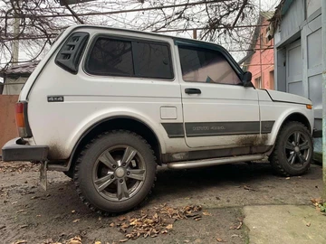 Авто ВАЗ 21214 2008 № 8298385