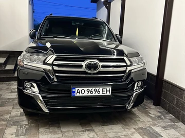 Авто Toyota Land Cruiser 200 2020 № 8298805