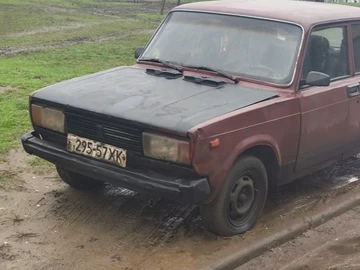 Авто ВАЗ 2105 1981 № 8299450