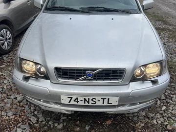 Авто Volvo V40 Kombi 2003 № 8299516
