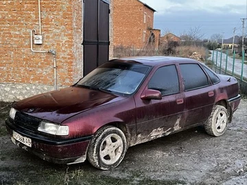 Авто Opel Vectra 1992 № 8299550