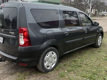 Авто Renault Logan 2010 № 8299573