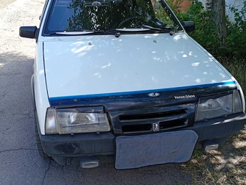 Авто ВАЗ 2109 1992 № 8299594