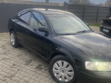 Авто Volkswagen Passat Cc 1999 № 8299722