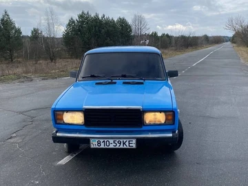 Авто ВАЗ 2107 1992 № 8299738