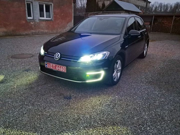 Авто Volkswagen Golf 2018 № 8300005