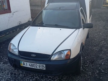 Авто Ford Courier 2001 № 8300034