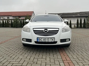 Авто Opel Insignia 2011 № 8300072