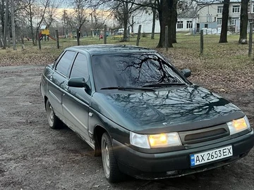 Авто ВАЗ 2110 2002 № 8300114