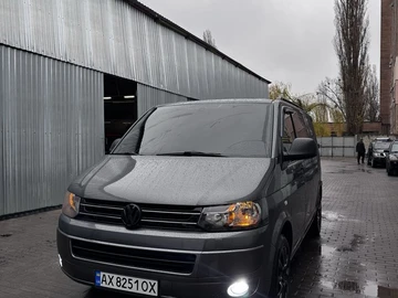 Авто Volkswagen Transporter 2011 № 8300119