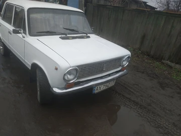 Авто ВАЗ 2101 1975 № 8300122