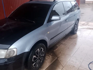 Авто Volkswagen Passat Sedan 1999 № 8300221