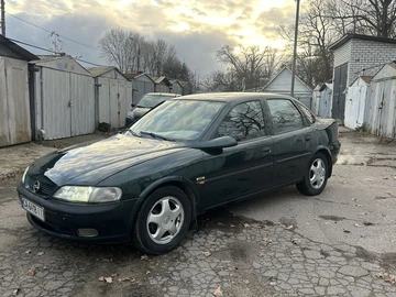 Авто Opel Vectra 1998 № 8300233