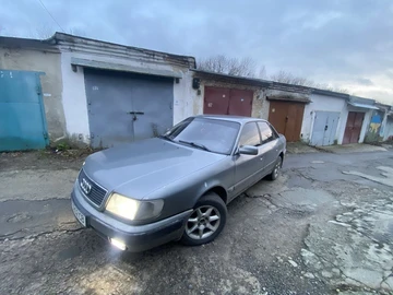 Авто Audi 100 1992 № 8300202