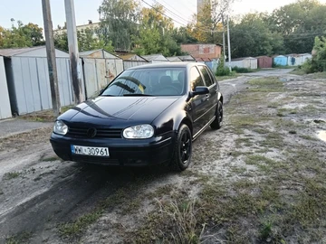 Авто Volkswagen Golf 1999 № 8300237