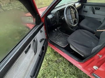 Авто Volkswagen Golf 1989 № 8300246