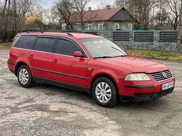 Авто Volkswagen Passat Hatchback 2002 № 8300295