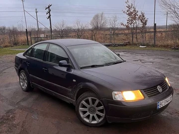 Авто Volkswagen Passat Sedan 1998 № 8300312
